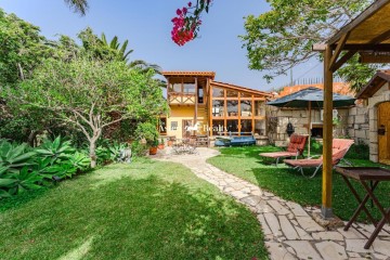 House 6 Bedrooms in Los Gavilanes