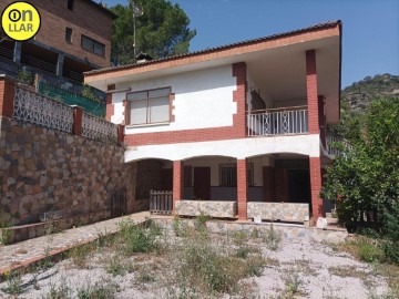 House 4 Bedrooms in Racó del Bosc