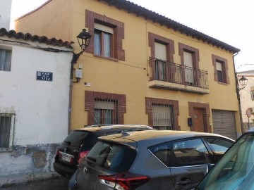 Apartamento 4 Quartos em San Martín de Valdeiglesias