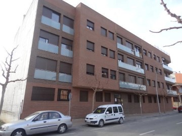 Apartment 3 Bedrooms in Poligono Industrial 'Reves' de Alcarras