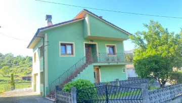 Maison 4 Chambres à Benia de Onis