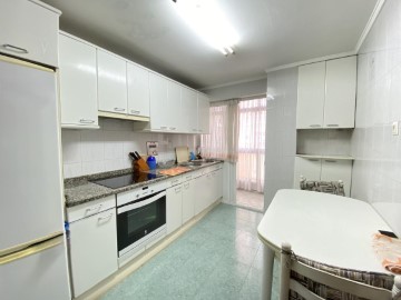 Apartment 1 Bedroom in Begoña - Santutxu