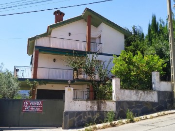 House 4 Bedrooms in Inter-Club