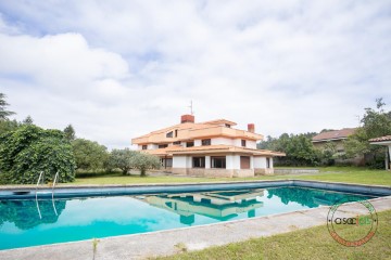 Casa o chalet 6 Habitaciones en Somió - Cabueñes