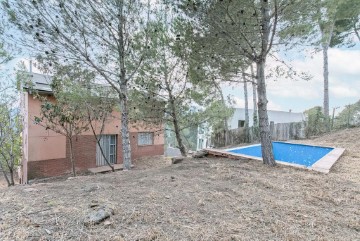 House 3 Bedrooms in Fontpineda