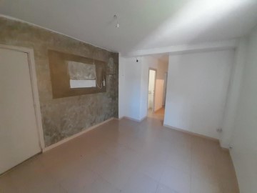 Apartment 3 Bedrooms in Iznatoraf