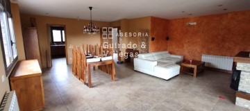 House 6 Bedrooms in Castell de la Ventosa