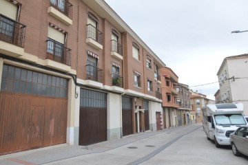 Garage à San Adrián