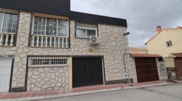 Moradia 5 Quartos em Valdelaguila-El Robledal