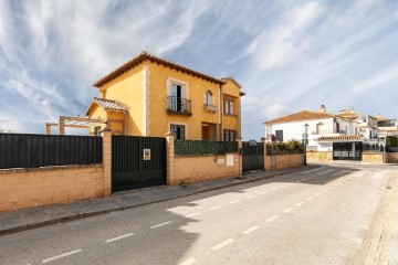 Casa o chalet 4 Habitaciones en Gójar