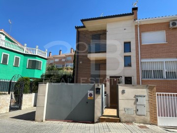 Casa o chalet 4 Habitaciones en Arganda Centro