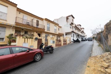 House 3 Bedrooms in Cogollos de la Vega