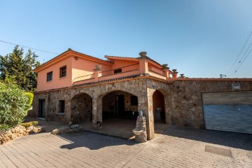 Casa o chalet 6 Habitaciones en La Serra