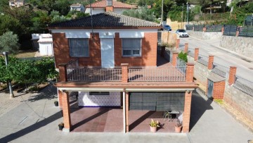 House 5 Bedrooms in Colonia Gall