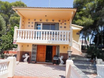 Casa o chalet 4 Habitaciones en Trencarroques