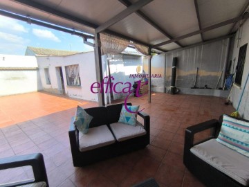 House 3 Bedrooms in Alcabón