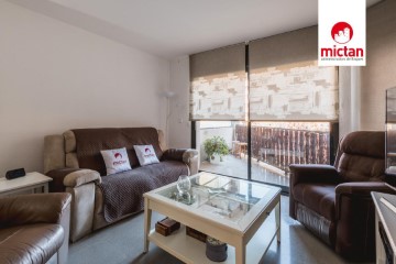 Apartment 3 Bedrooms in Mas Lluí - Els Miralls