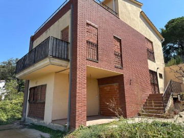 Casa o chalet 5 Habitaciones en Can Canyameres i Pedrasanta