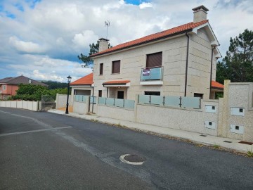 Casa o chalet 4 Habitaciones en Asados (Santa María)