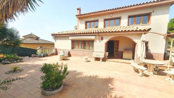 House 5 Bedrooms in Can Canyameres i Pedrasanta