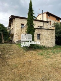 House 3 Bedrooms in Brizuela