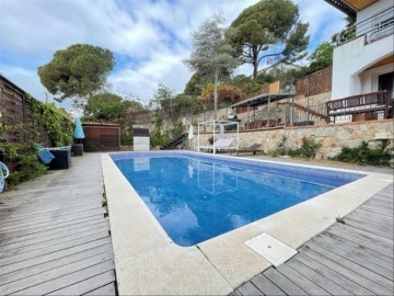 House 5 Bedrooms in Can Palau