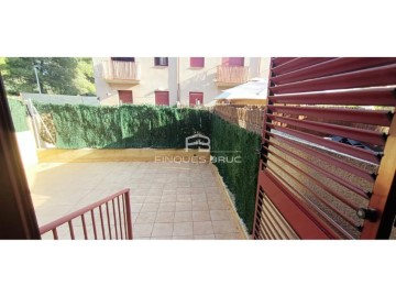 House 4 Bedrooms in Bruc Residencial