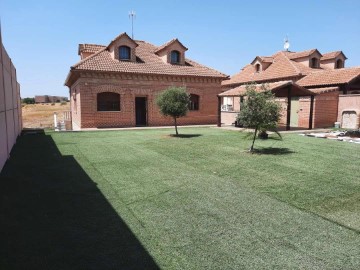 House 3 Bedrooms in Miragredos