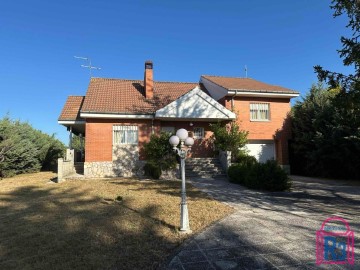 Maison 4 Chambres à Villarrodrigo de las Regueras