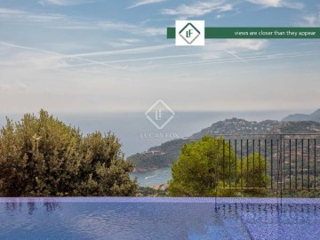 House 6 Bedrooms in Begur