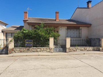 Maison 3 Chambres à Samboal