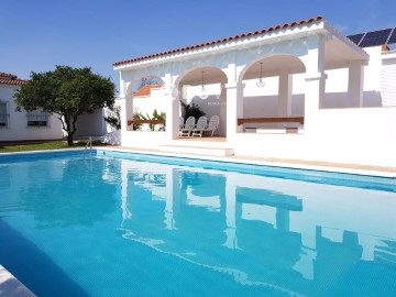 House 3 Bedrooms in El Palmar de Troya