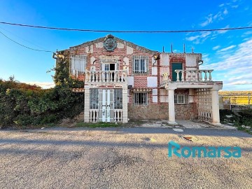 Edificio en Padiernos