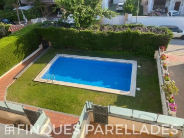 Penthouse 3 Bedrooms in Vallpineda-Rocamar