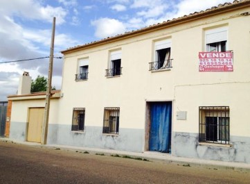 House 5 Bedrooms in Corral de Almaguer