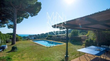 House 5 Bedrooms in Montalnou - Milans del Bosc