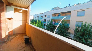 Apartment 3 Bedrooms in Poligono Industrial 'Reves' de Alcarras