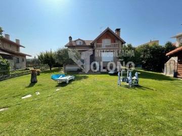 House 5 Bedrooms in Casalarreina