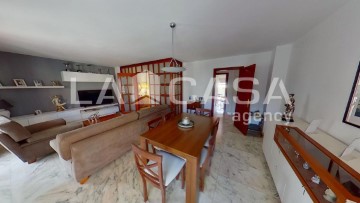 Apartment 3 Bedrooms in Sant Adrià Nord