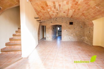 House 3 Bedrooms in Romanyá d'Emporda