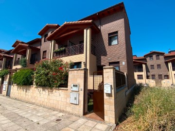 Maison 3 Chambres à Yagüe-Villalonquejar