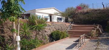 House 4 Bedrooms in Almayate Bajo