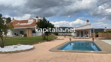 House 5 Bedrooms in Albaida