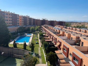 Piso 3 Habitaciones en Dehesa Vieja-Puente Cultural