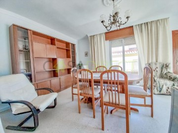 Apartment 3 Bedrooms in Molvízar