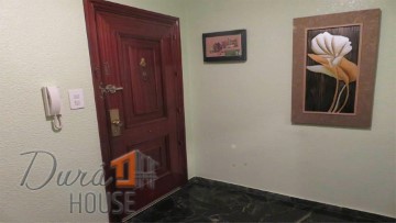 Apartment 4 Bedrooms in Benaguasil