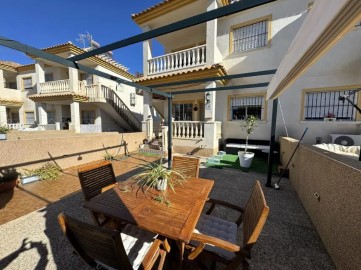 House 2 Bedrooms in Castalla