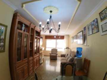 House 4 Bedrooms in Santa María del Águila