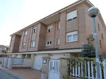 House 4 Bedrooms in Sant Quirze Parc