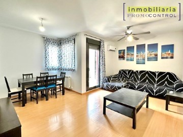 Apartment 3 Bedrooms in Villanueva de Gállego